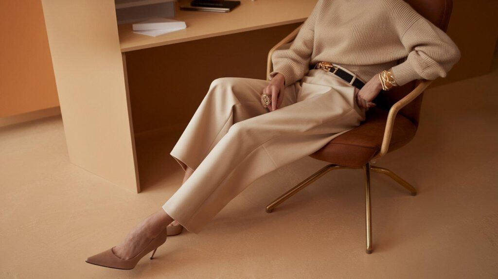 Monochrome Beige Fall Workwear Look for Women