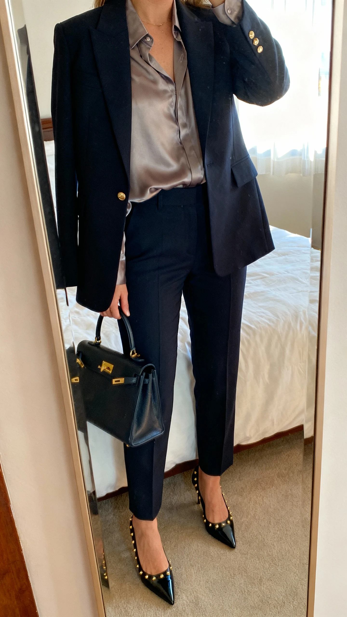 Stylish Work Outfits for Women