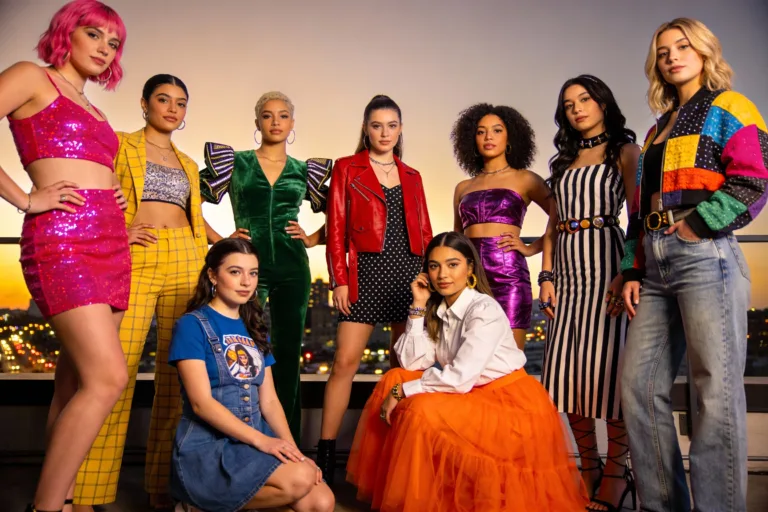 9 Girls’ Night Out Outfit Ideas That Are Bold, Playful, and Totally Instagram-Worthy