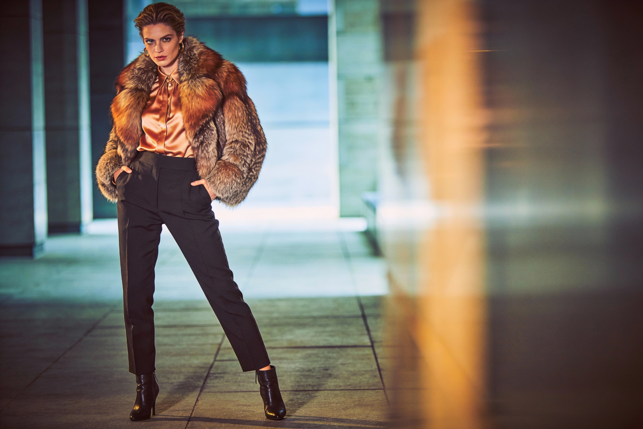 9 Faux Fur Jacket Outfit Ideas That Instantly Elevate Any Look